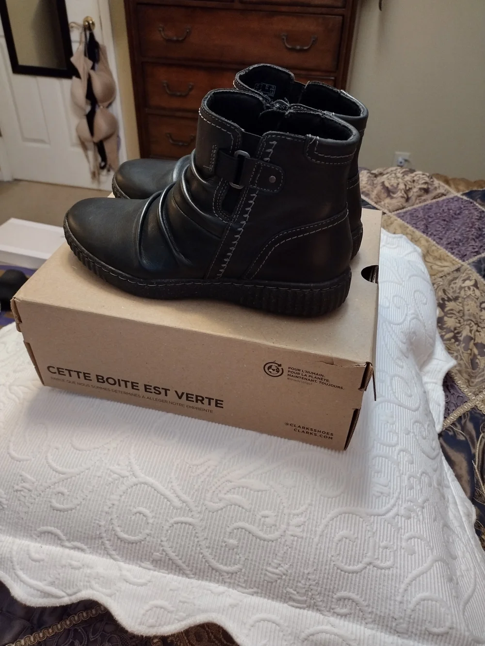 Clarks classic women